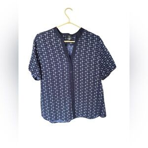 Haggar Women's Dark Blue Geometric Blouse